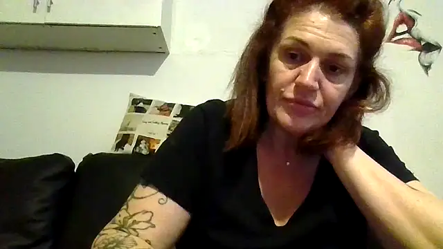 RubyyRosee online show from May 10, 6:28 am