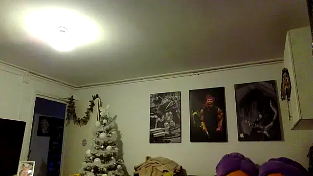 RubyyRosee online show from January 7, 6:18 am