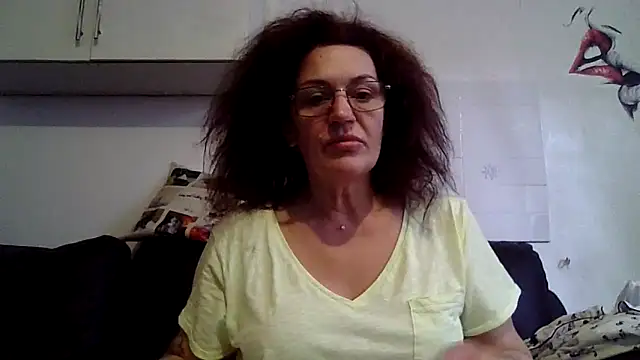 RubyyRosee online show from April 19, 9:43 am