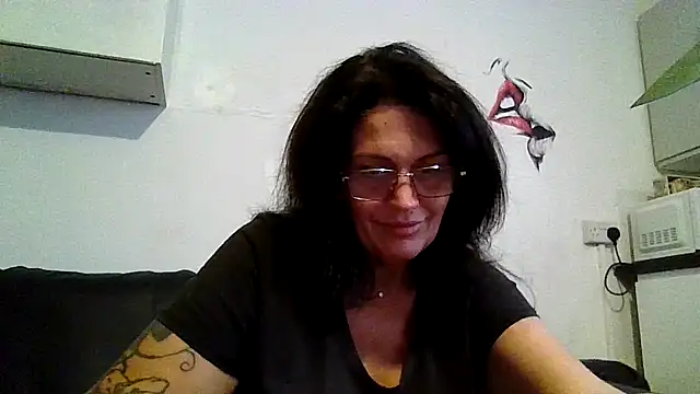 RubyyRosee online show from July 23, 1:19 pm