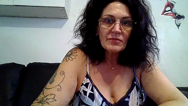 RubyyRosee online show from June 25, 5:23 am