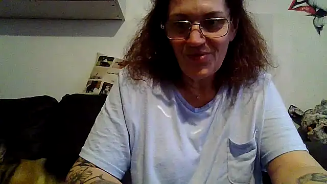 RubyyRosee online show from May 16, 5:39 am