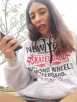 M4tute online show from April 1, 7:44 pm