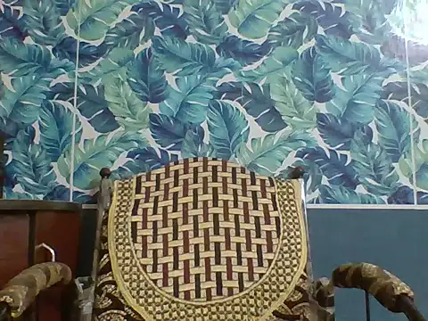 Marathi q4een01 online show from April 12, 6:49 am