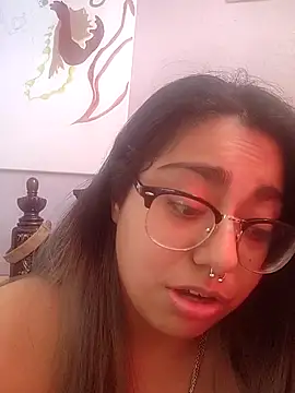 Lovelyrainn online show from November 9, 4:44 pm