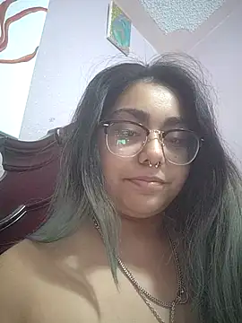 Lovelyrainn online show from November 12, 2:04 am