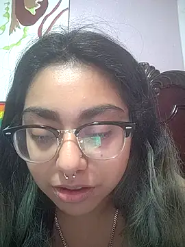 Lovelyrainn online show from November 15, 12:20 pm