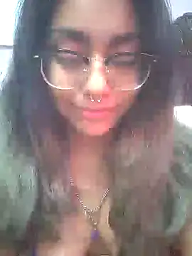 Lovelyrainn online show from December 2, 6:20 pm