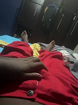 Snapshot of dickhiver5512 chatting on November 14, 2:37 am dickhiver5512 online show from November 14, 2:37 am