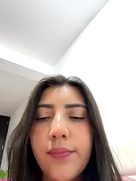 Snapshot of Lupe_19 chatting on September 28, 12:39 am Lupe 19 online show from September 28, 12:39 am