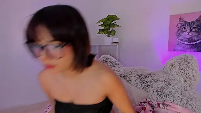 akame meow online show from November 10, 2:11 pm