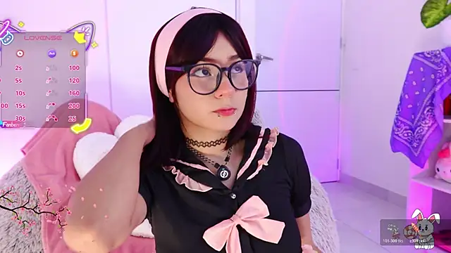 Snapshot of akame_meow chatting on July 29, 12:37 pm akame meow online show from July 29, 12:37 pm