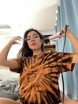 Susanahendrix online show from November 22, 7:13 pm