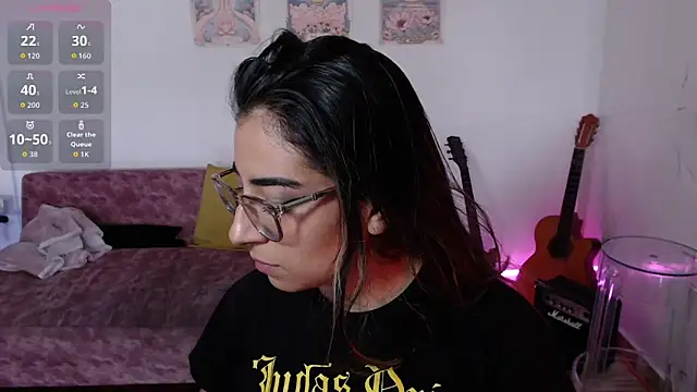 Susanahendrix online show from November 11, 6:25 pm