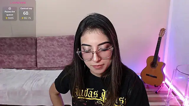 Snapshot of Susanahendrix chatting on February 10, 7:13 pm Susanahendrix online show from February 10, 7:13 pm