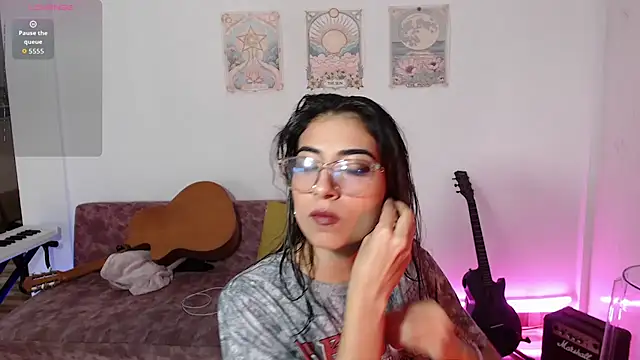 Susanahendrix online show from November 12, 6:12 pm