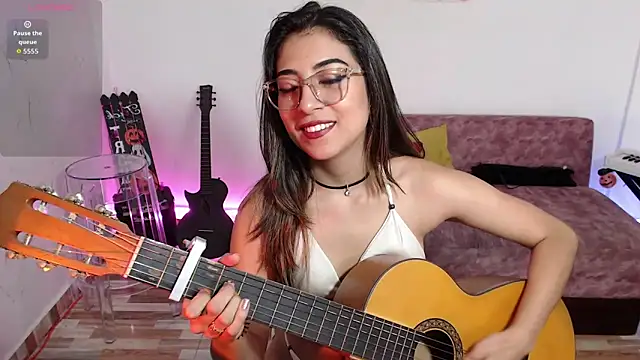 Snapshot of Susanahendrix chatting on October 17, 6:21 pm Susanahendrix online show from October 17, 6:21 pm