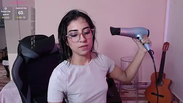 Susanahendrix online show from March 27, 6:20 pm