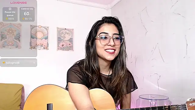 Susanahendrix online show from November 23, 6:29 pm