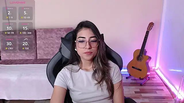 Snapshot of Susanahendrix chatting on February 21, 6:21 pm Susanahendrix online show from February 21, 6:21 pm