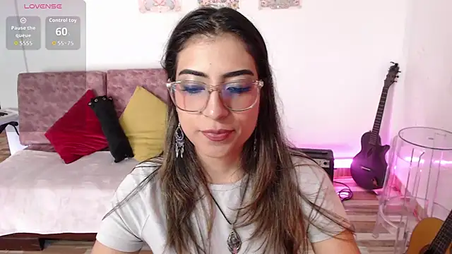 Snapshot of Susanahendrix chatting on December 4, 6:18 pm Susanahendrix online show from December 4, 6:18 pm