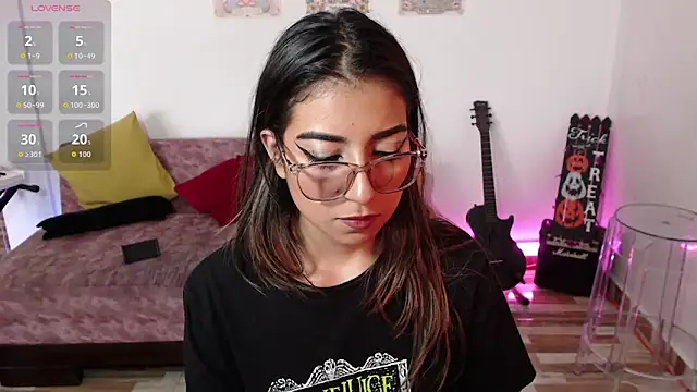 Susanahendrix online show from November 1, 6:35 pm