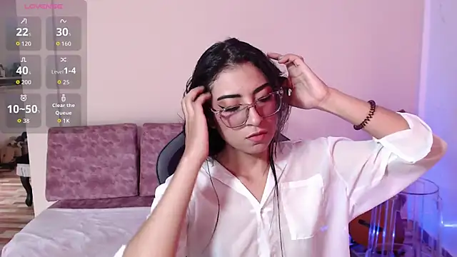 Susanahendrix online show from March 23, 6:19 pm