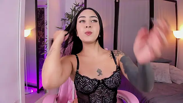 ChloeShade online show from October 24, 8:08 pm