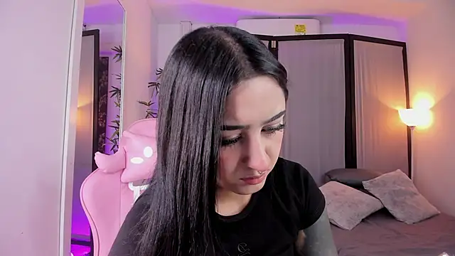 ChloeShade online show from October 31, 2:46 pm