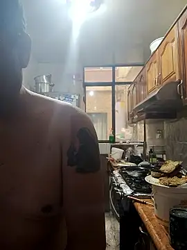 Snapshot of MRCforyou chatting on February 18, 4:03 pm MRCforyou online show from February 18, 4:03 pm