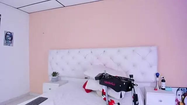 katte landerr online show from December 5, 1:21 pm