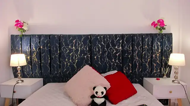 katte landerr online show from March 24, 1:00 pm