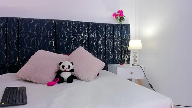 katte landerr online show from April 1, 12:50 pm