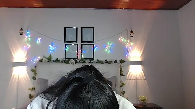 Megan 05  online show from April 22, 7:20 pm