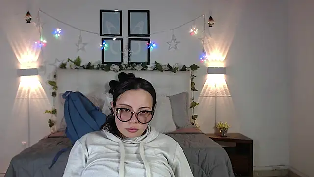 Megan 05  online show from February 11, 6:30 pm