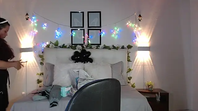 Megan 05  online show from May 5, 7:17 pm