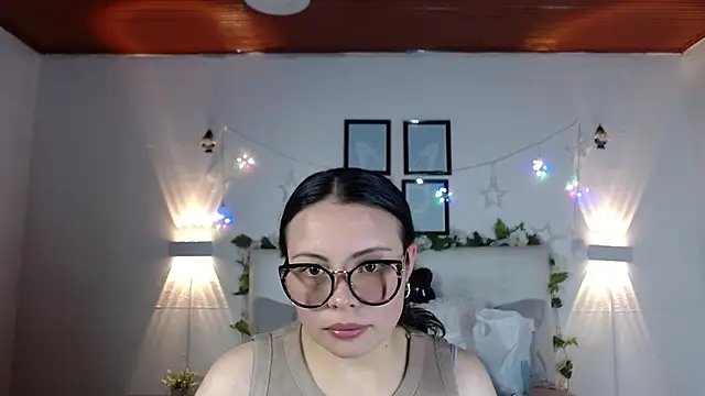 Megan 05  online show from February 6, 6:48 pm