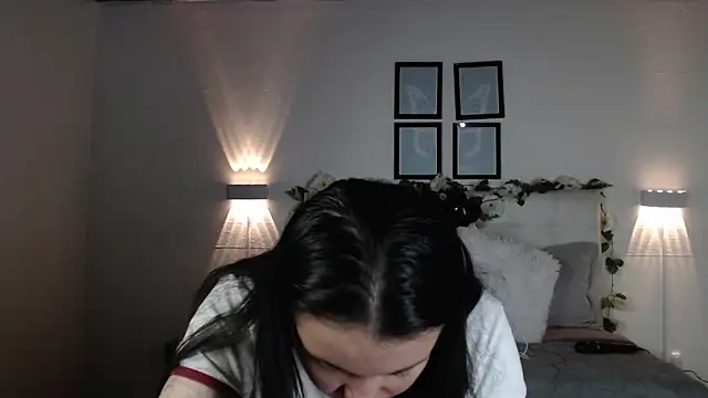 Megan 05  online show from November 20, 6:52 pm