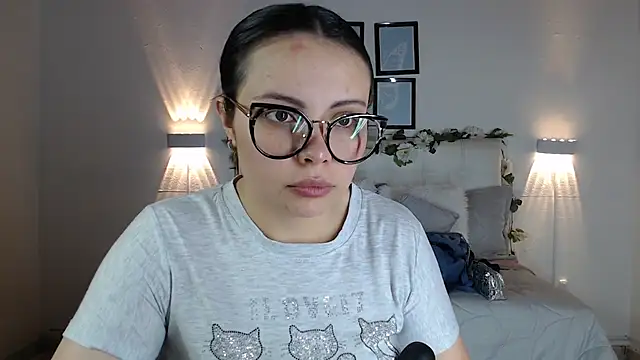 Megan 05  online show from September 19, 6:12 pm