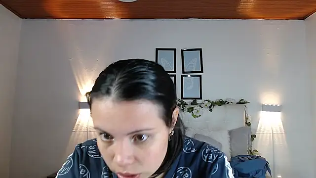 Megan 05  online show from October 15, 6:27 pm
