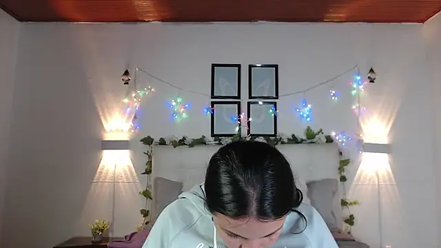 Megan 05  online show from March 13, 7:19 pm