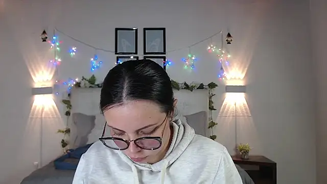 Megan 05  online show from February 17, 3:20 pm