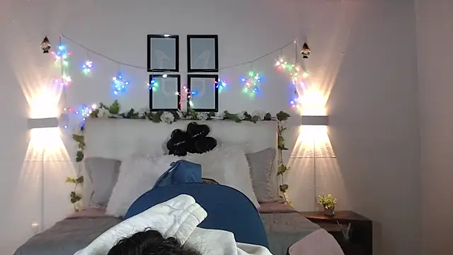 Megan 05  online show from April 11, 7:06 pm