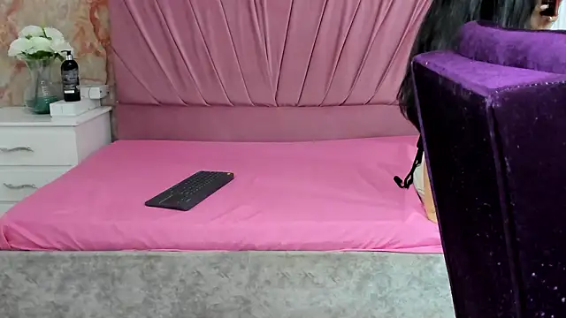 KatySweetas online show from February 6, 1:29 pm