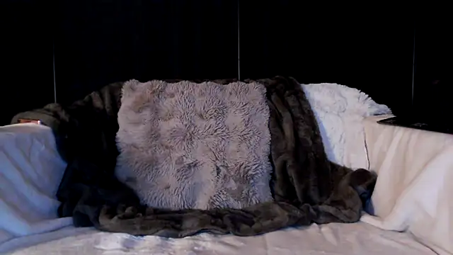 Snapshot of Zoe_Fisher chatting on October 22, 6:18 pm Zoe Fisher online show from October 22, 6:18 pm