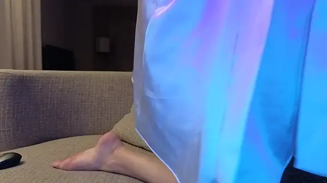 Zoe Fisher online show from February 6, 7:32 pm