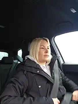 Sunny-Sin online show from February 13, 9:09 am