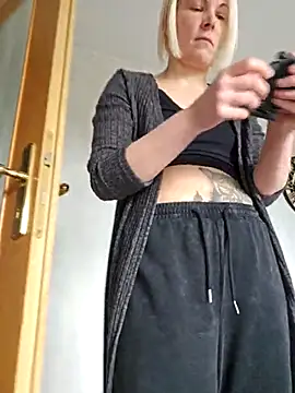 Sunny-Sin online show from March 1, 10:37 am