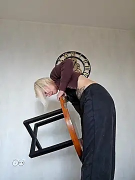 Sunny-Sin online show from February 25, 10:37 am