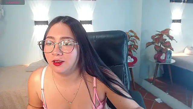 tinisweet online show from January 10, 8:59 pm